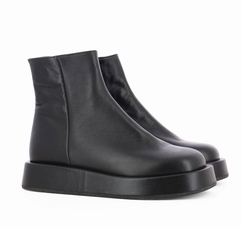 Le Babe BOOTS IN NAPPA NERA Fino al 65% di sconto