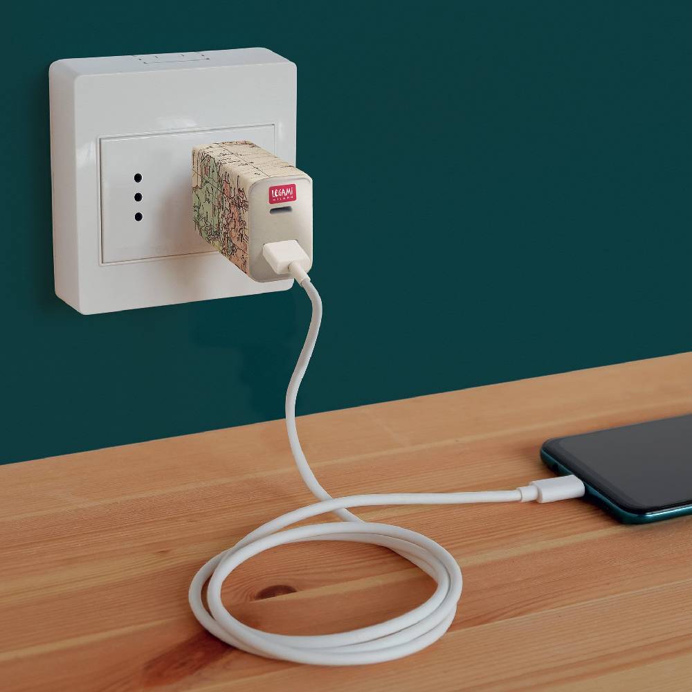 Legami Caricabatterie da Muro - USB + USB-C - Plug &Charge 2025