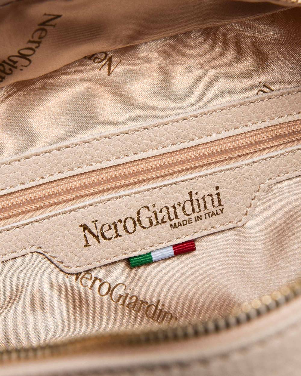 NeroGiardini Art. E443753D Consegna Veloce