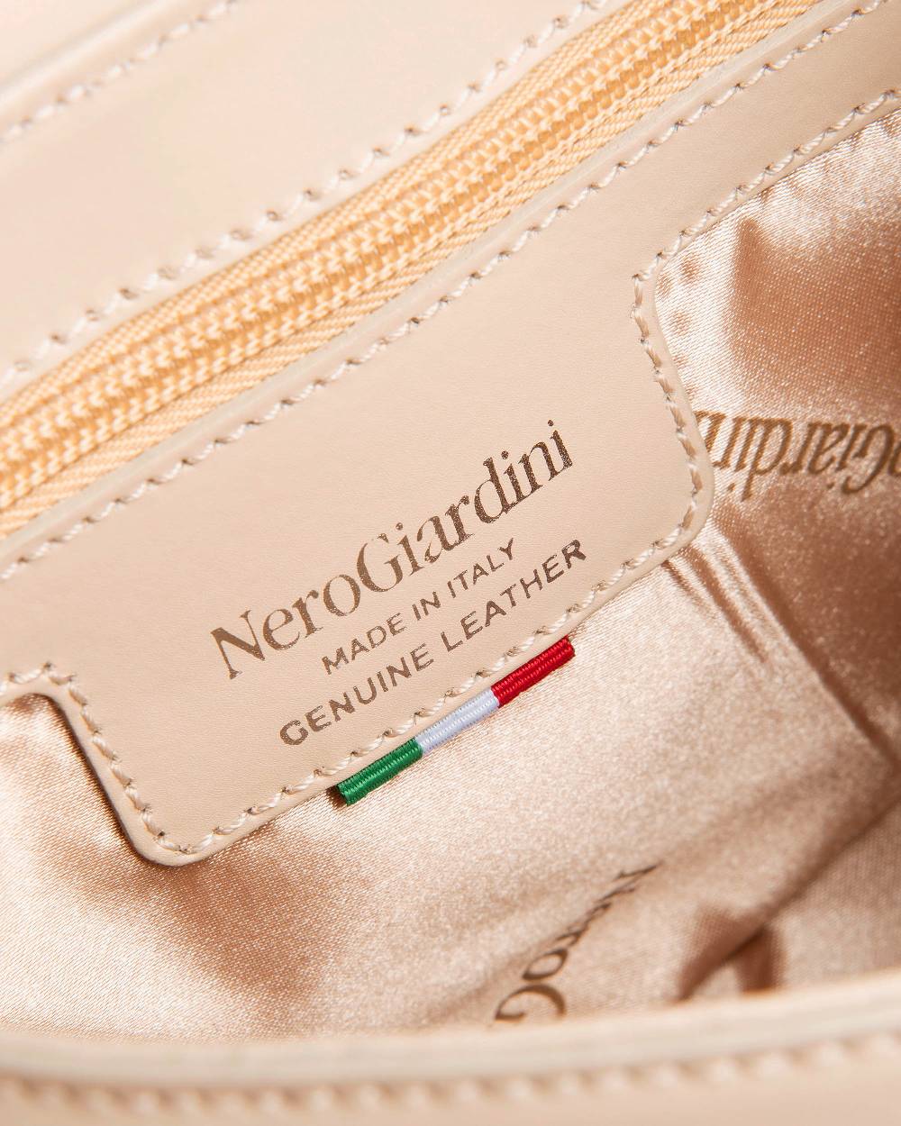 NeroGiardini Art. E443710D Economico