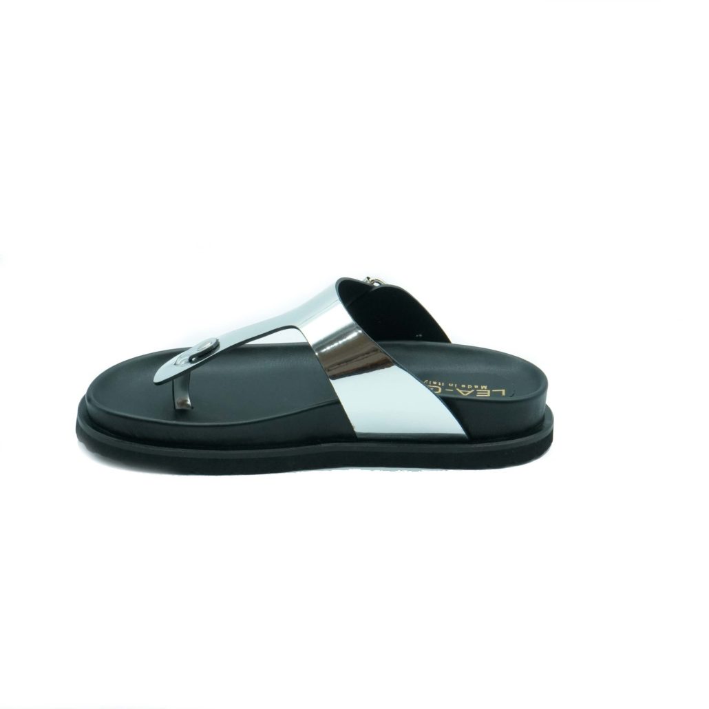 Lea Gu ciabattina in nappa laminata, doppia fibbia frontale, fondo gomma 40 mm 2025