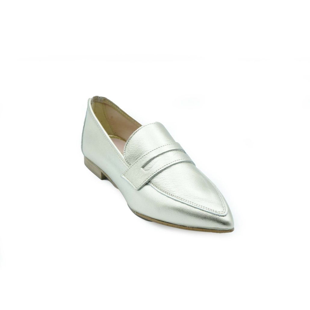 Lea Gu mocassino in nappa laminata, bocca di leone frontale, tacco 10mm Prezzo Ridotto