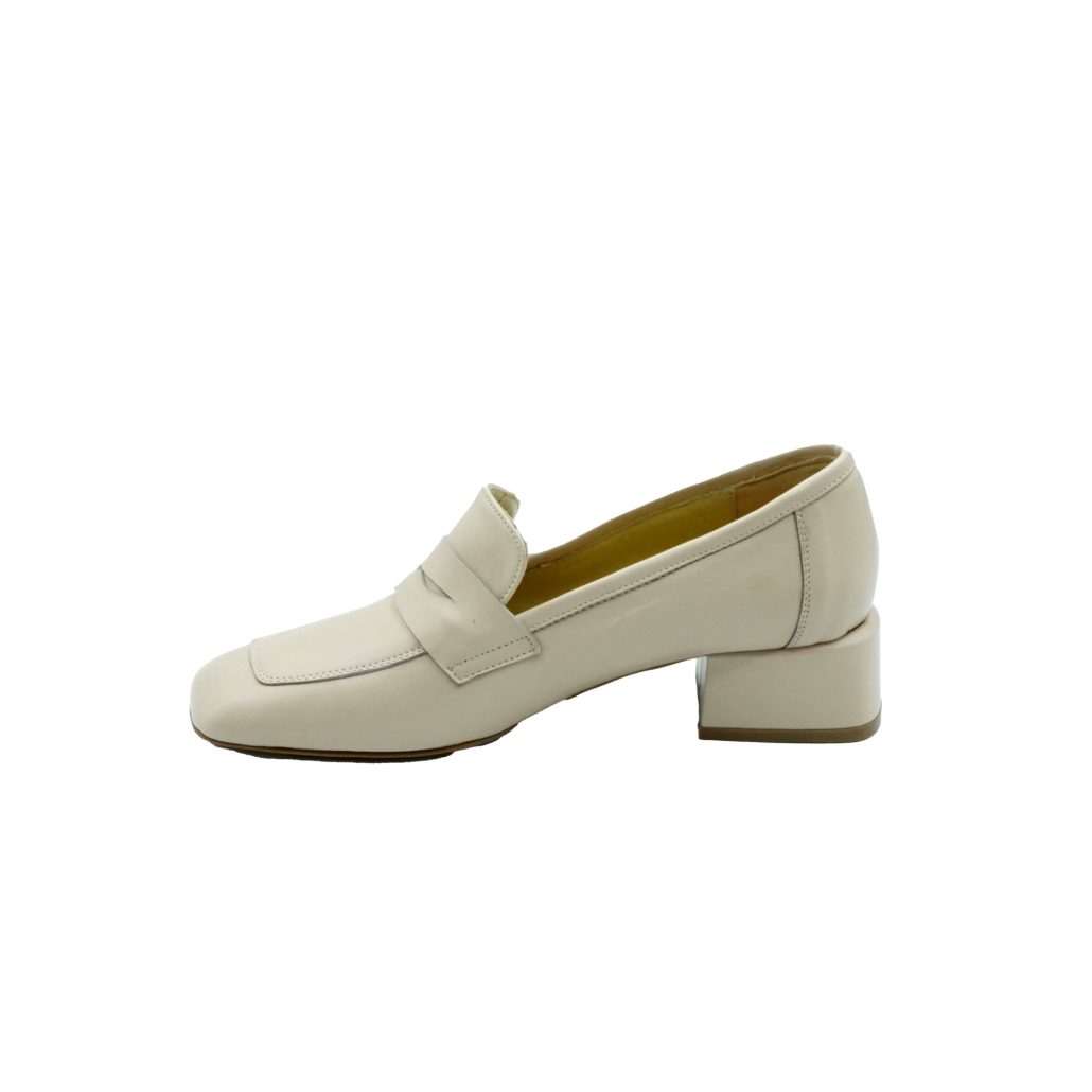 Lea Gu mocassino in nappa, punta quadrata, bocca di leone frontale, tacco 35mm Novità
