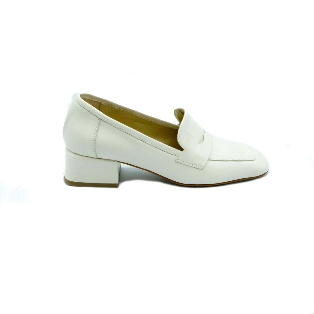 Lea Gu mocassino in nappa, punta quadrata, bocca di leone frontale, tacco 35mm Novità