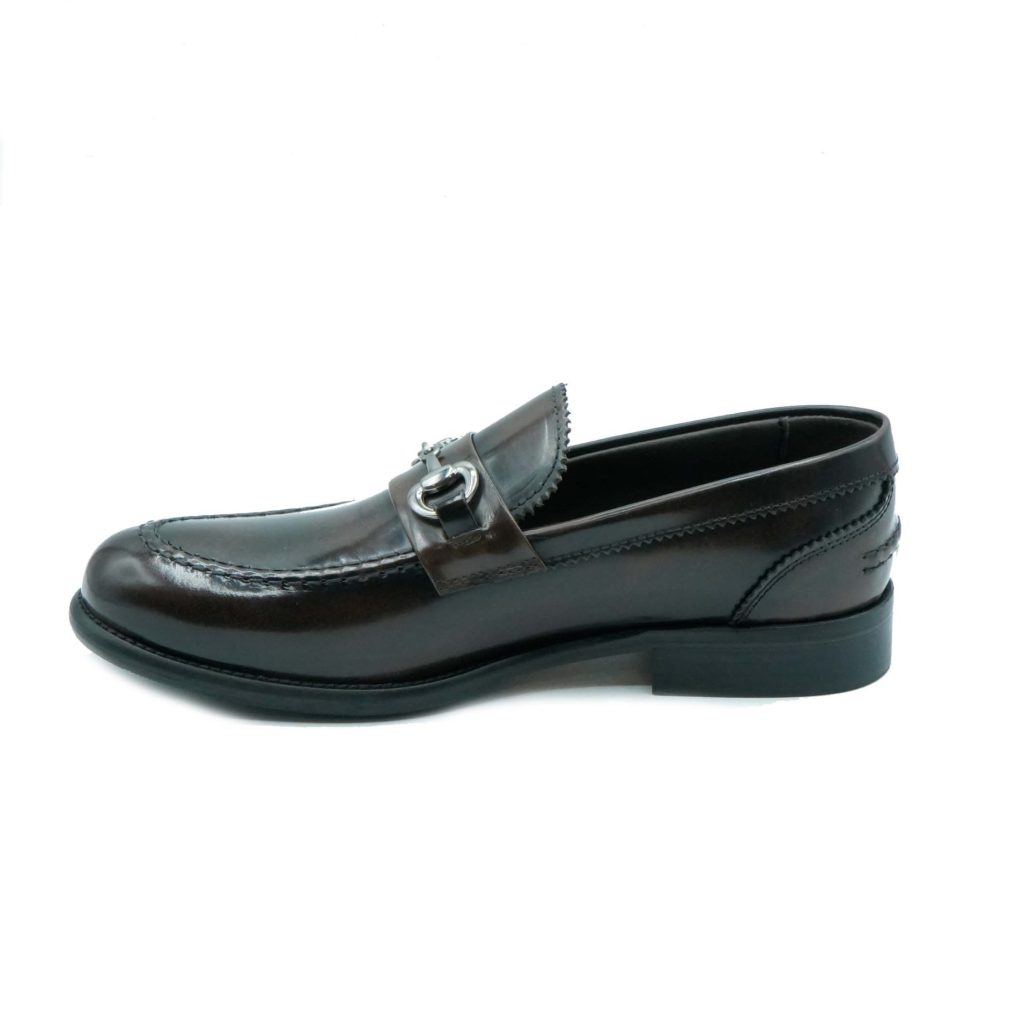 Lea Gu mocassino in vitello abrasivato, accessorio frontale, tacco 25mm Presa