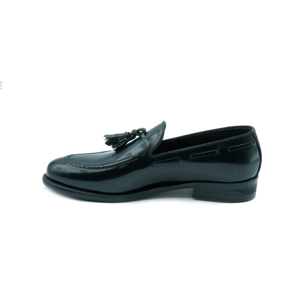 Lea Gu mocassino in vitello abrasivato, nappine frontali, tacco 25mm Economico
