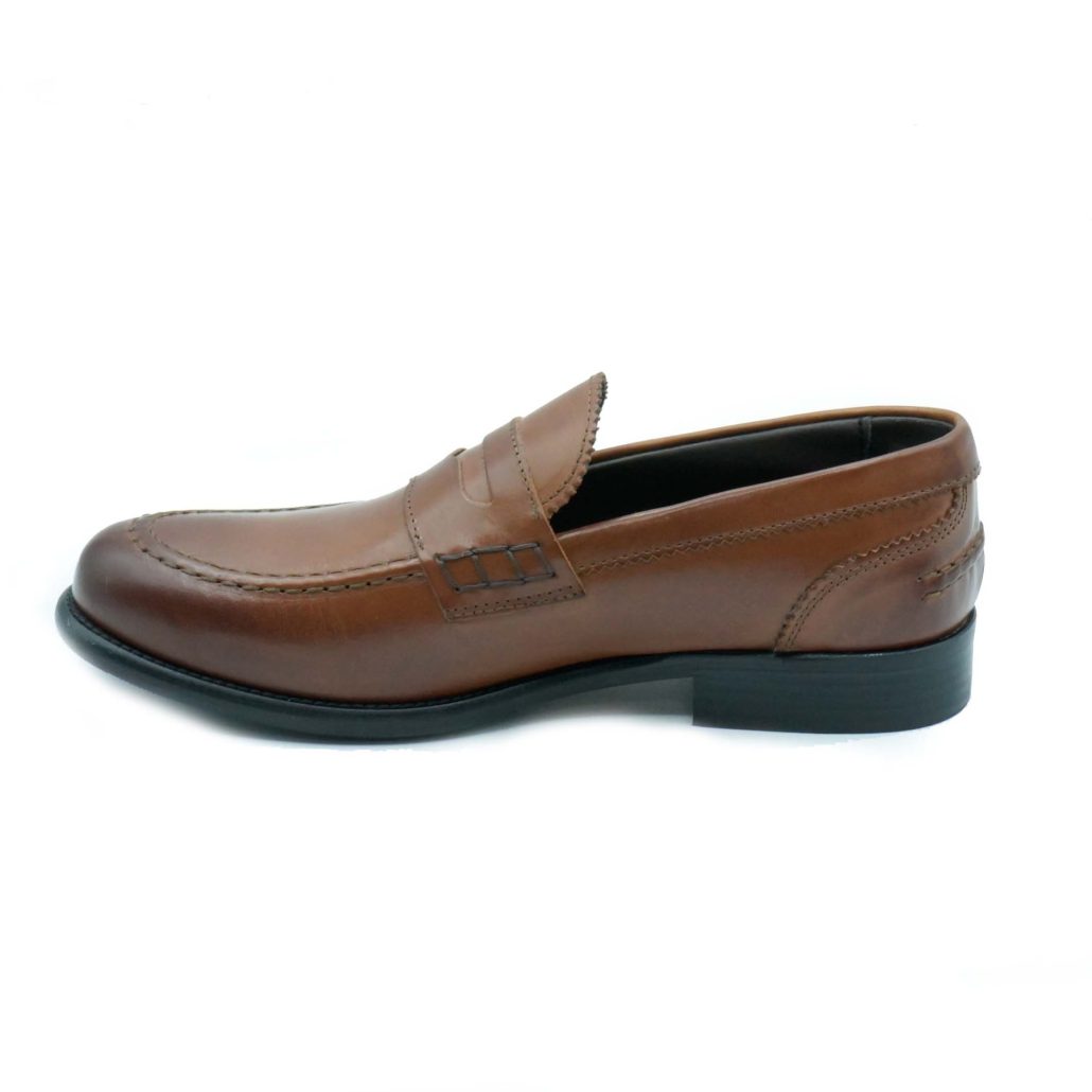 Lea Gu mocassino in vitello, bocca di leone frontale, tacco 25mm Online
