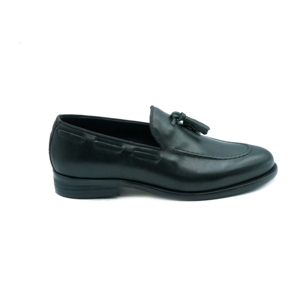 Lea Gu mocassino in vitello, nappine frontali, tacco 25mm Outlet