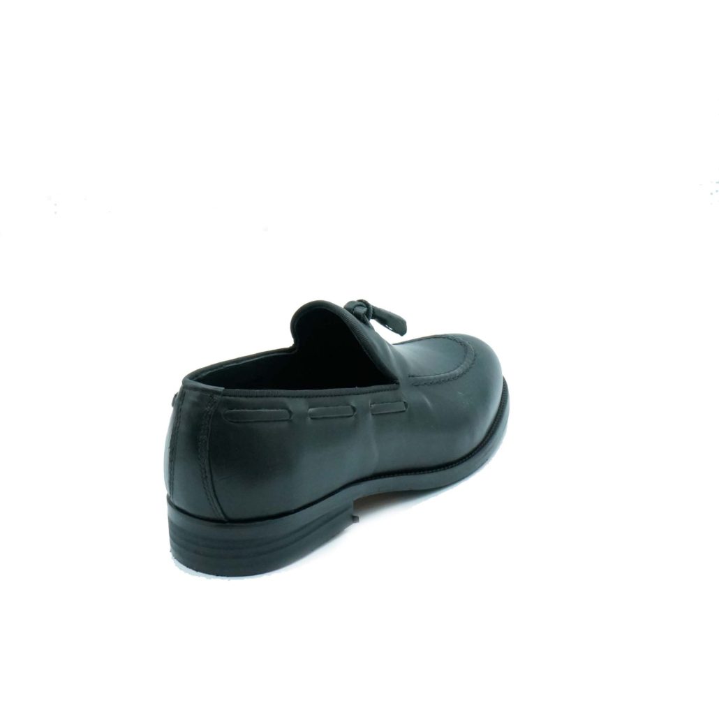 Lea Gu mocassino in vitello, nappine frontali, tacco 25mm Outlet