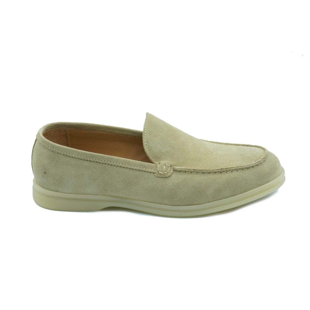 Lea Gu mocassino in camoscio, fondo gomma 20mm Acquista Ora