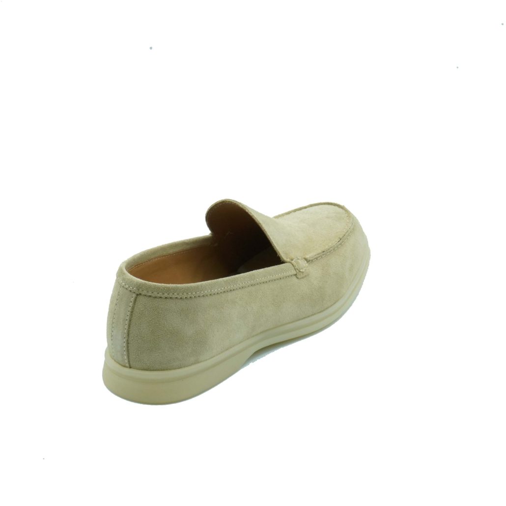 Lea Gu mocassino in camoscio, fondo gomma 20mm Acquista Ora