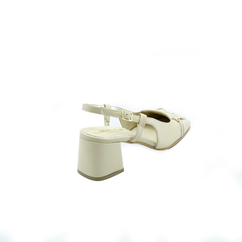 Lea Gu slingback in nappa, punta quadrata, accessorio e frange frontali, tacco 50mm In Vendita