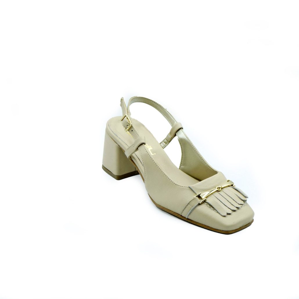 Lea Gu slingback in nappa, punta quadrata, accessorio e frange frontali, tacco 50mm In Vendita