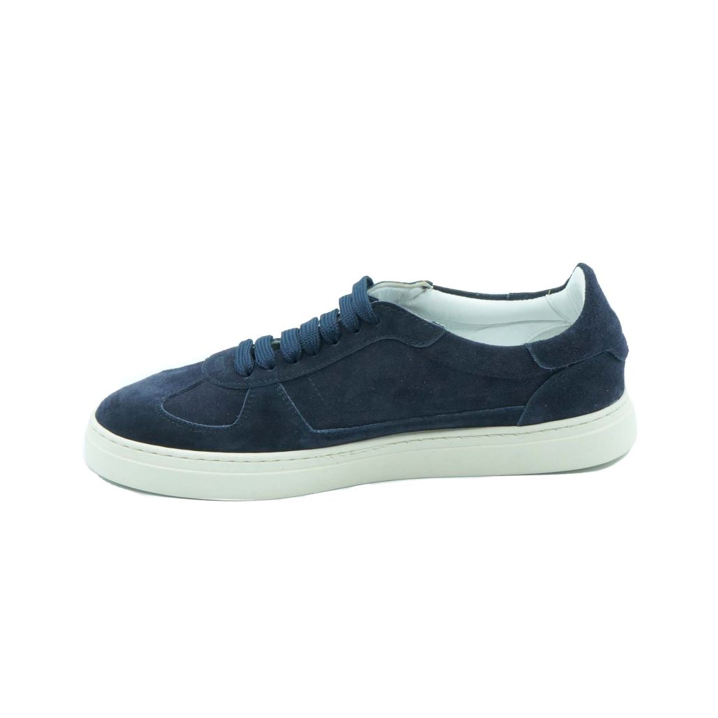 Lea Gu sneakers in camoscio, allacciatura frontale, fondo 30mm Negozio