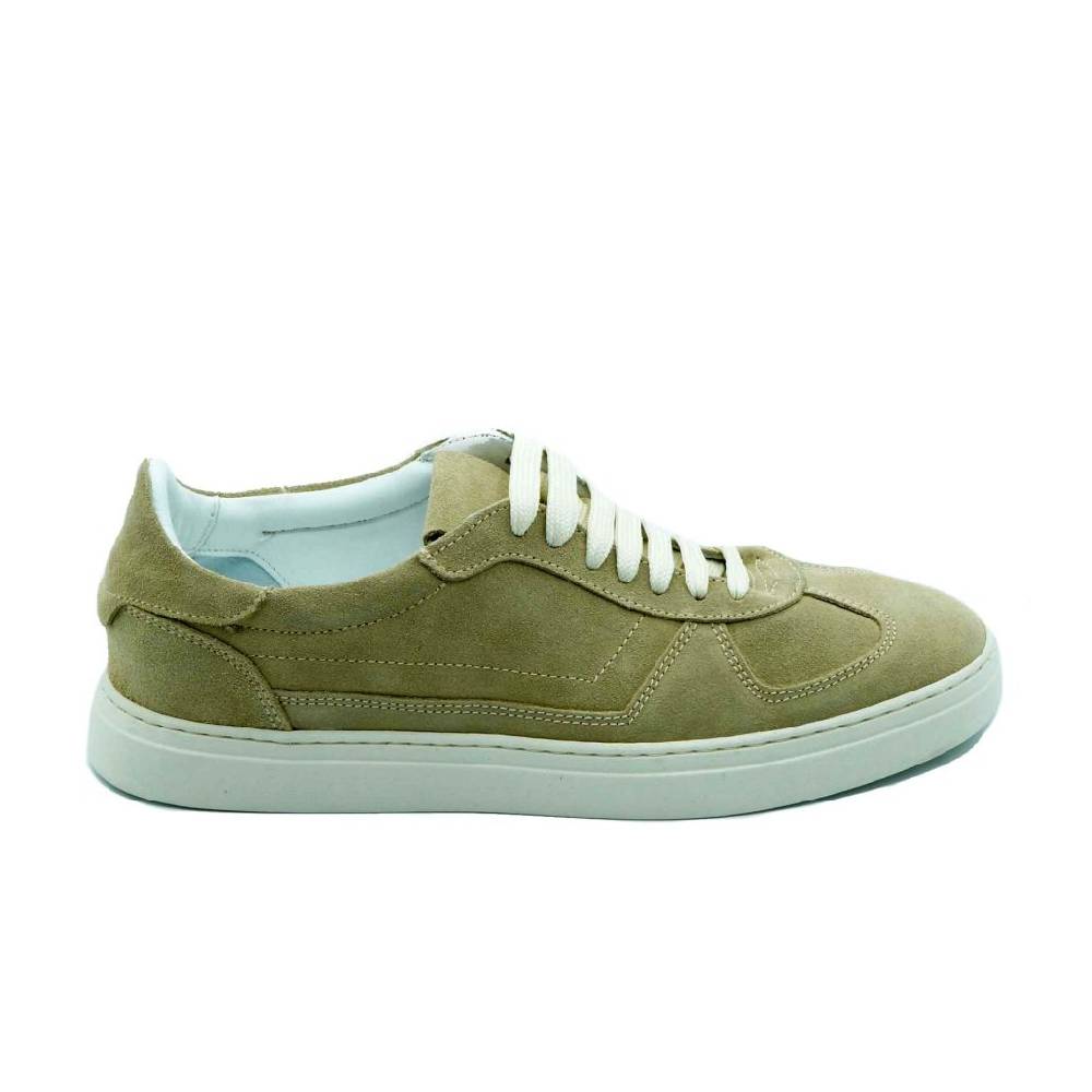 Lea Gu sneakers in camoscio, allacciatura frontale, fondo 30mm Negozio
