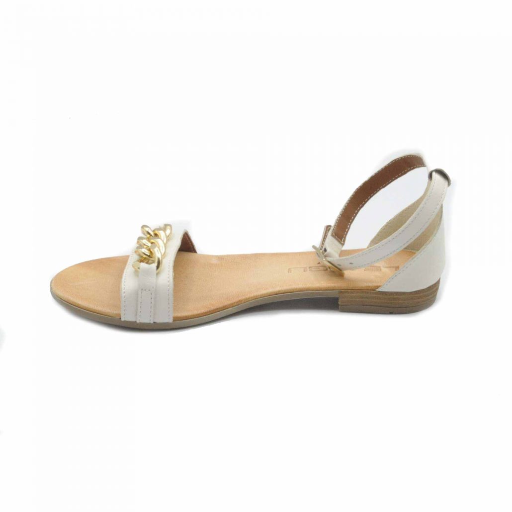 Lea Gu sandalo in nappa, fascia con accessorio oro centrale, cinturino alla caviglia, tacco 15 mm 2025
