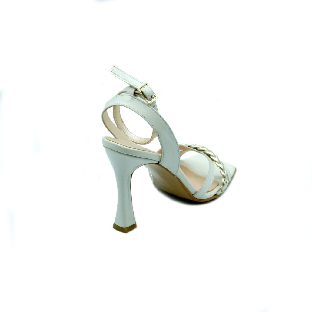 Lea Gu sandalo in nappa, fascia frontale con intreccio, punta quadrata, chiusura alla caviglia, tacco ricoperto 90mm Vendita