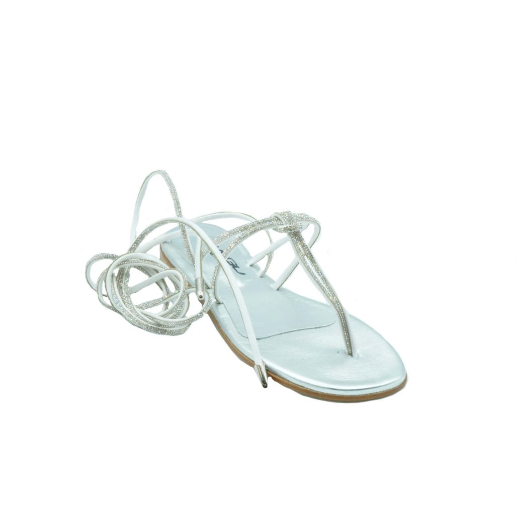 Lea Gu sandalo infradito in nappa laminata con strass, allacciatura al polpaccio, tacco 10 mm Italia