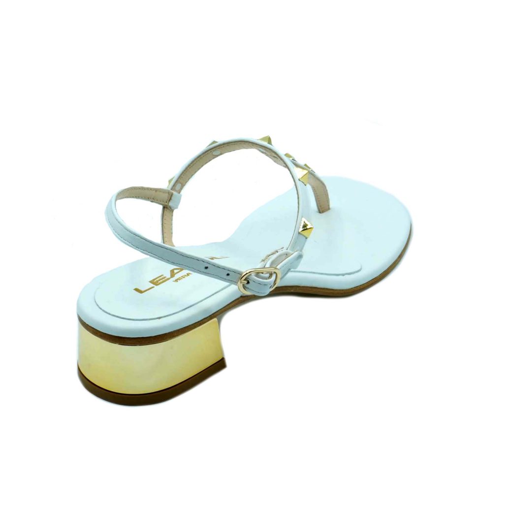 Lea Gu sandalo infradito in nappa, borchie frontali, allacciatura posteriore, tacco color oro 30mm Prezzo basso