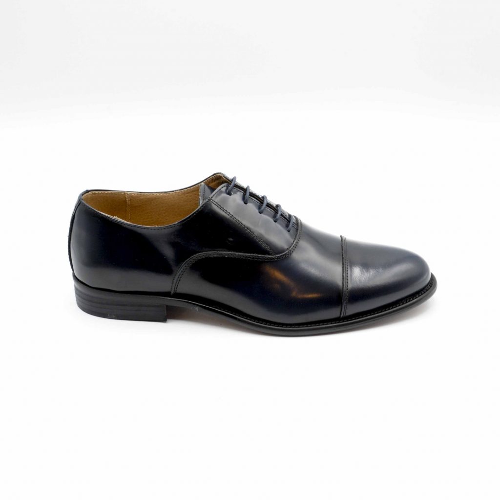 Lea Gu scarpa in vernice allacciatura frontale e taglio in punta, tacco 25 mm Presa