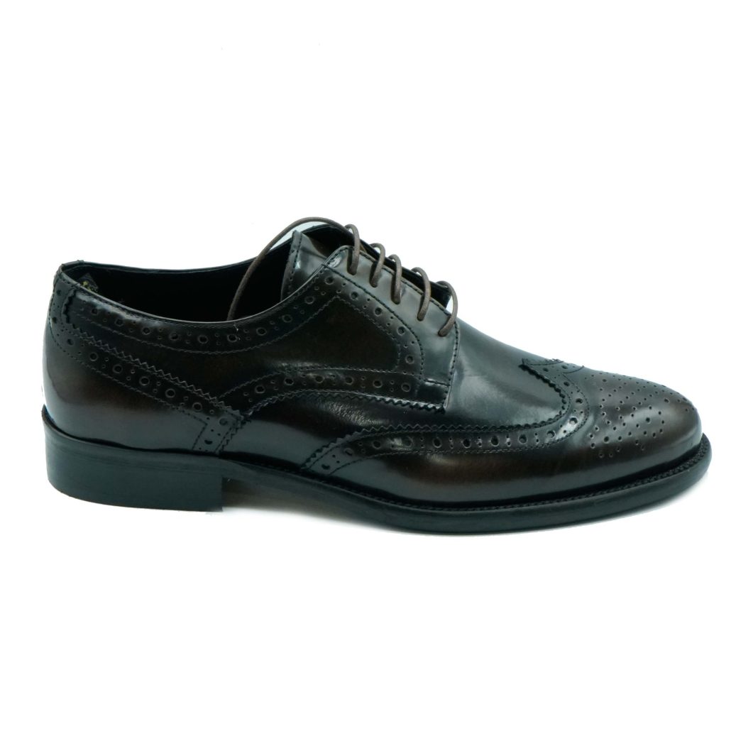 Lea Gu scarpa in vitello abrasivato, allacciatura frontale, lavorazione in punta, tacco 25mm Online