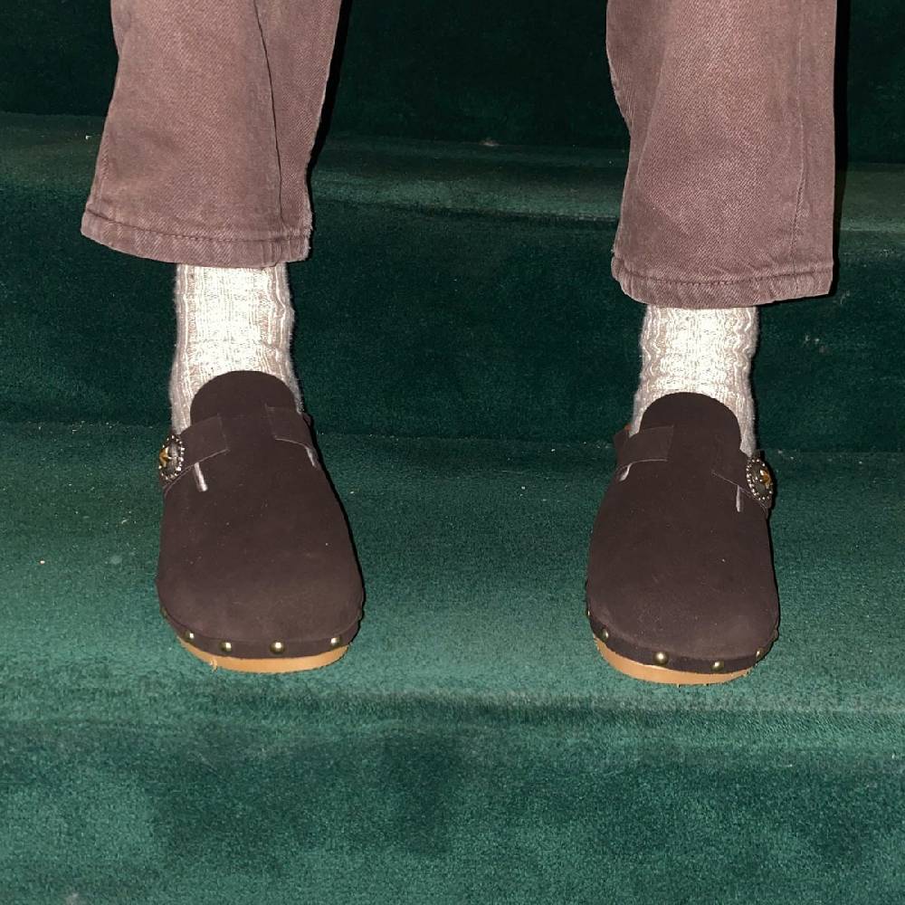 Kate Cate ALLEGRA CLOGS BROWN SUEDE CALFSKIN Offerta