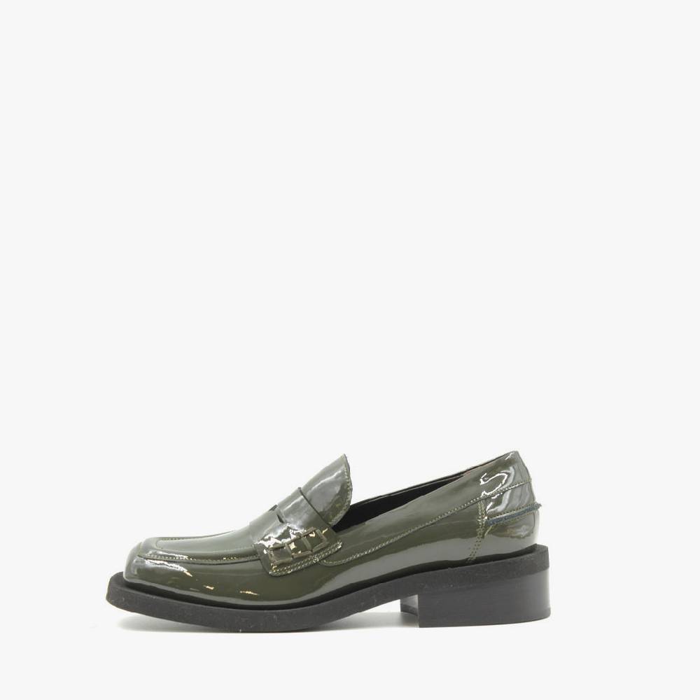 Laura Bellariva Mocassino in vernice verde militare Black Friday