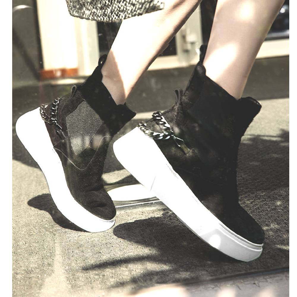 Laura Bellariva Urban chic tennis con catena Offerta Pasqua