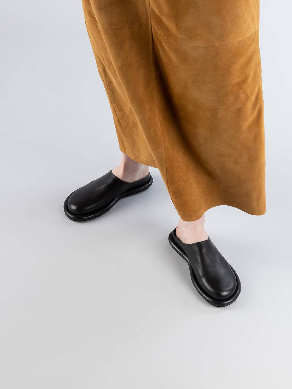 Officine Creative ESTENS 107 Sandali Sabot in Pelle Nera Italy