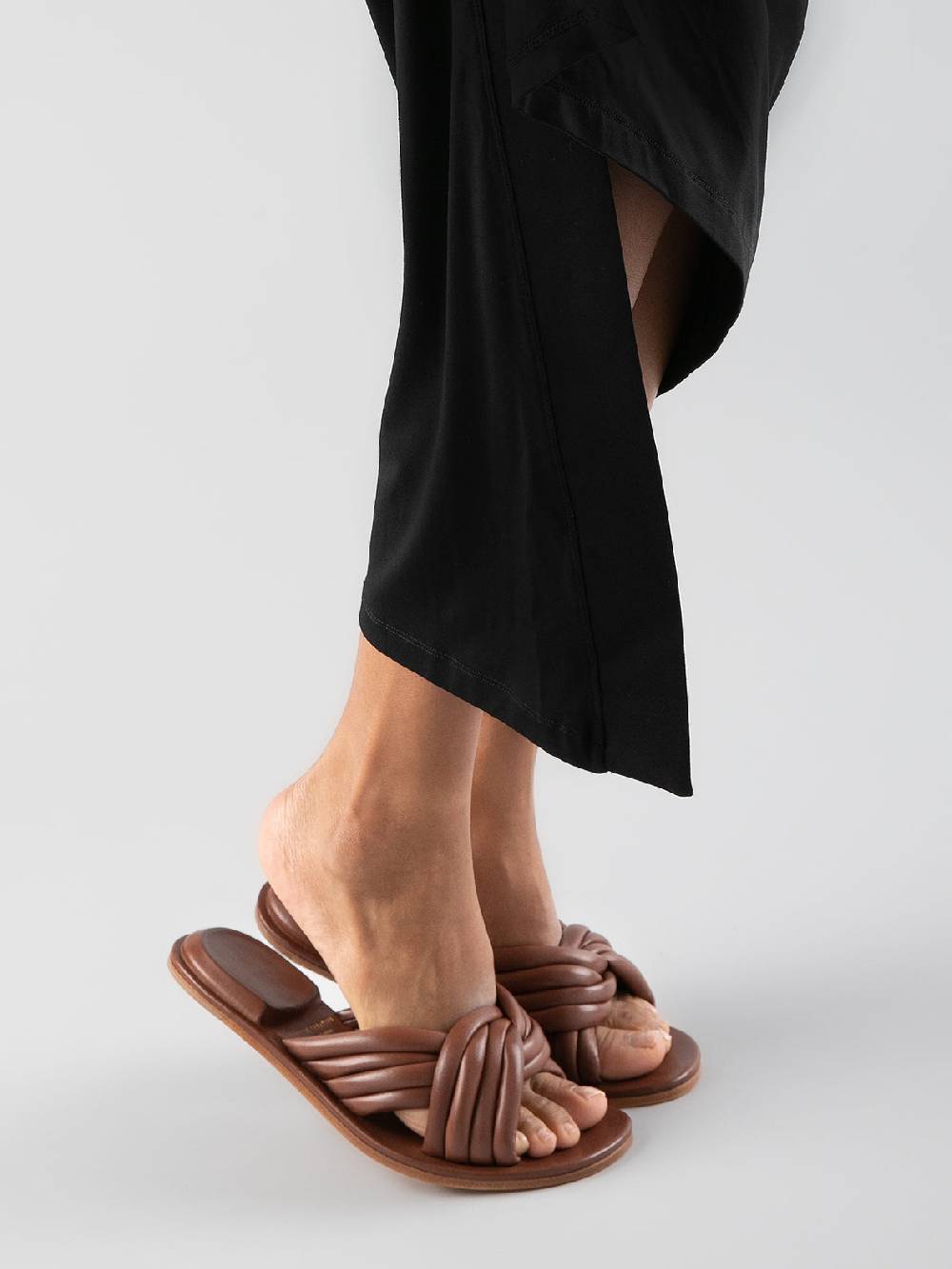 Officine Creative CYBILLE 004 Sandali in Pelle Marrone Outlet