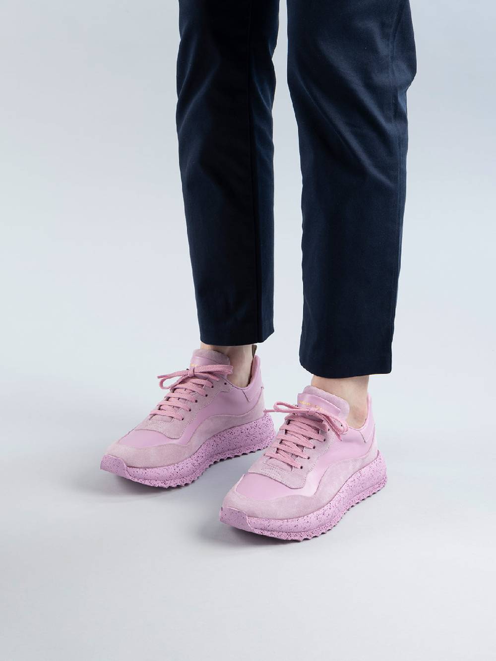 Officine Creative RACE RUBREX 101 Sneakers Basse in Pelle e Camoscio Rosa Offerta