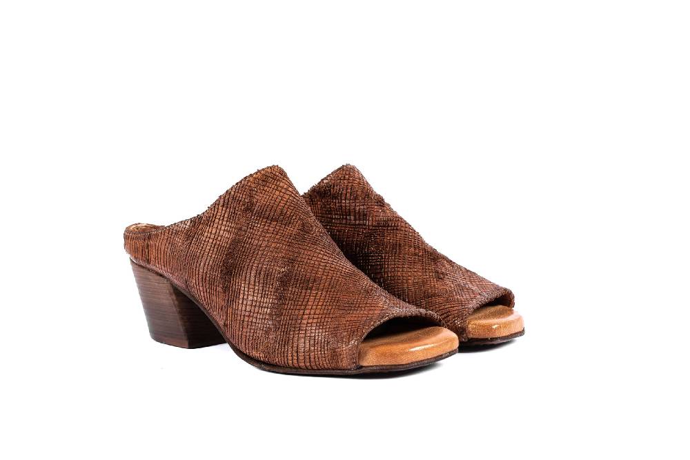 Openclosedshoes TISHA09 BUFALO COGNAC Rilascio limitato