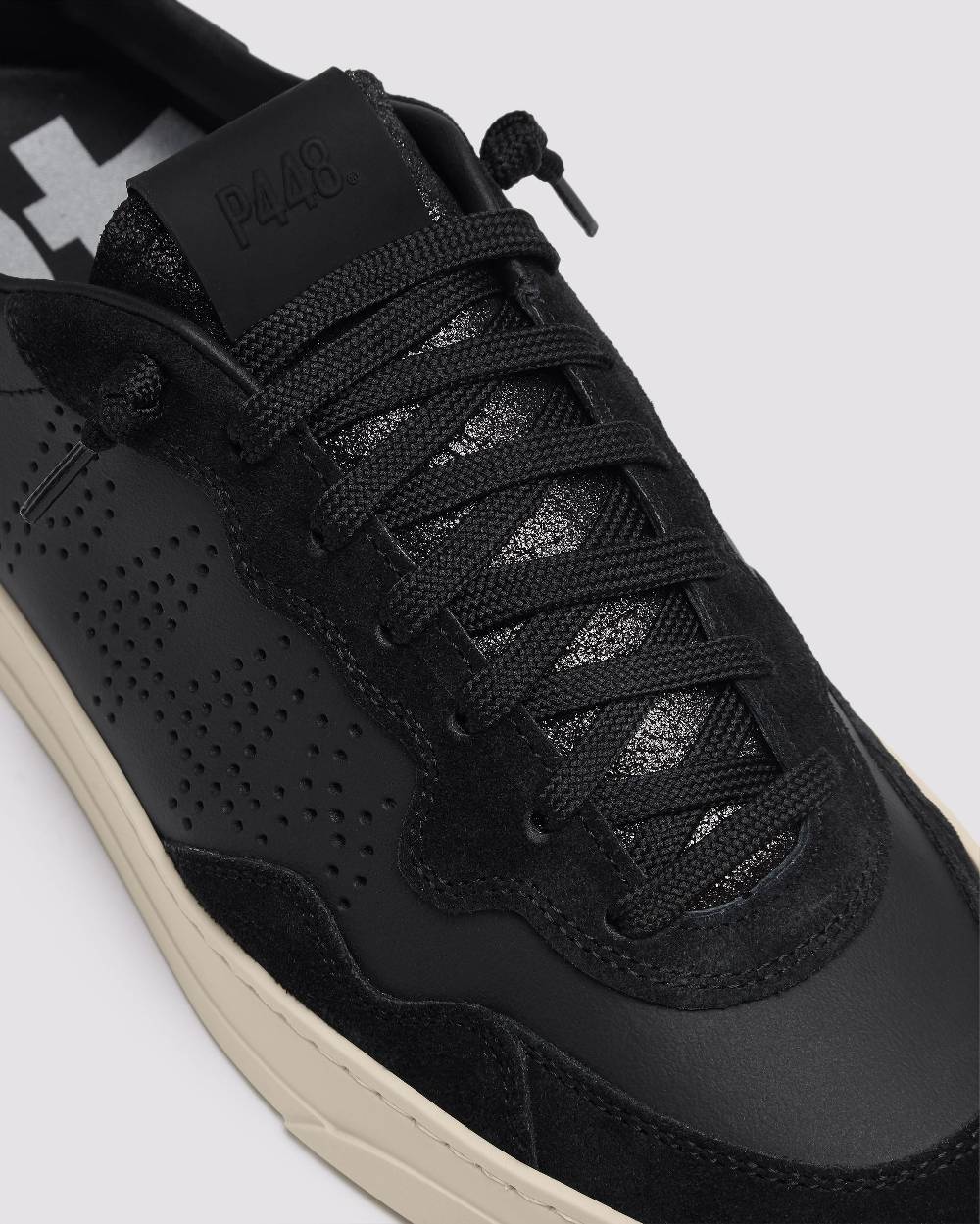 P448 Bali Smog/Black Qualità
