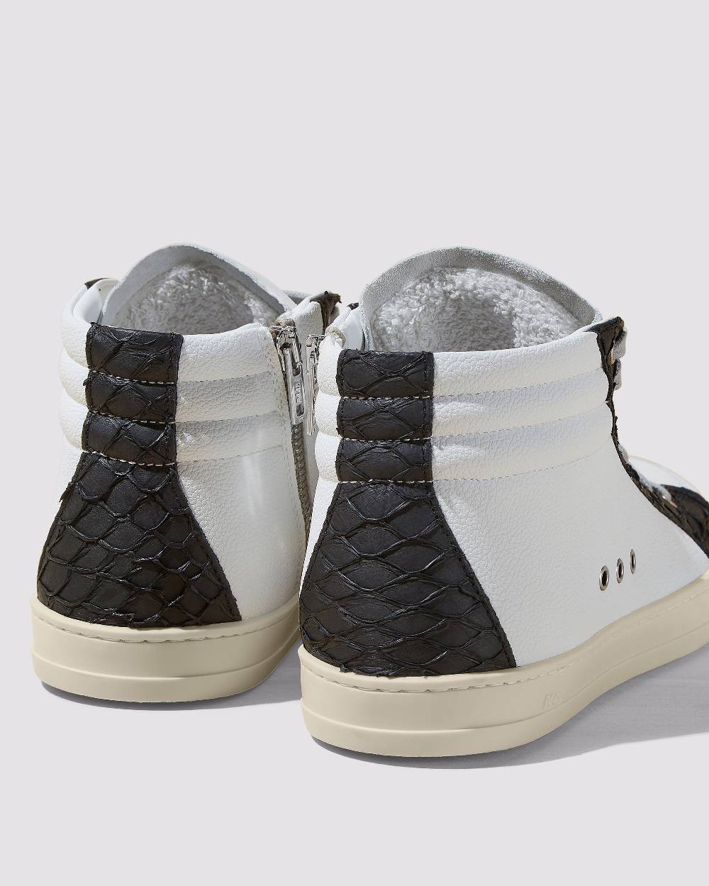P448 Skate Carp/Black In Vendita