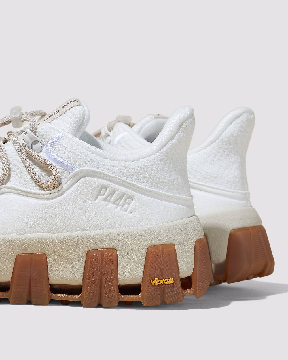 P448 Monalea White/Sand Offerte
