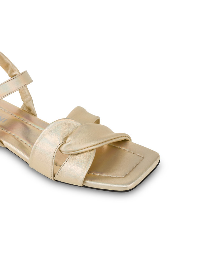 Pollini Sandali Flat In Nappa Laminata Oasis Sabbia Prezzo Ridotto