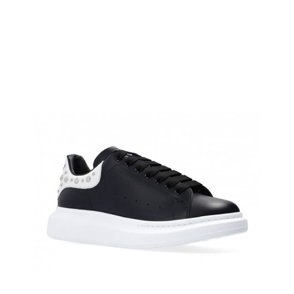 ALEXANDER MCQUEEN  Sneakers Alexander McQueen Nere in Pelle Borchiata Negozi Online