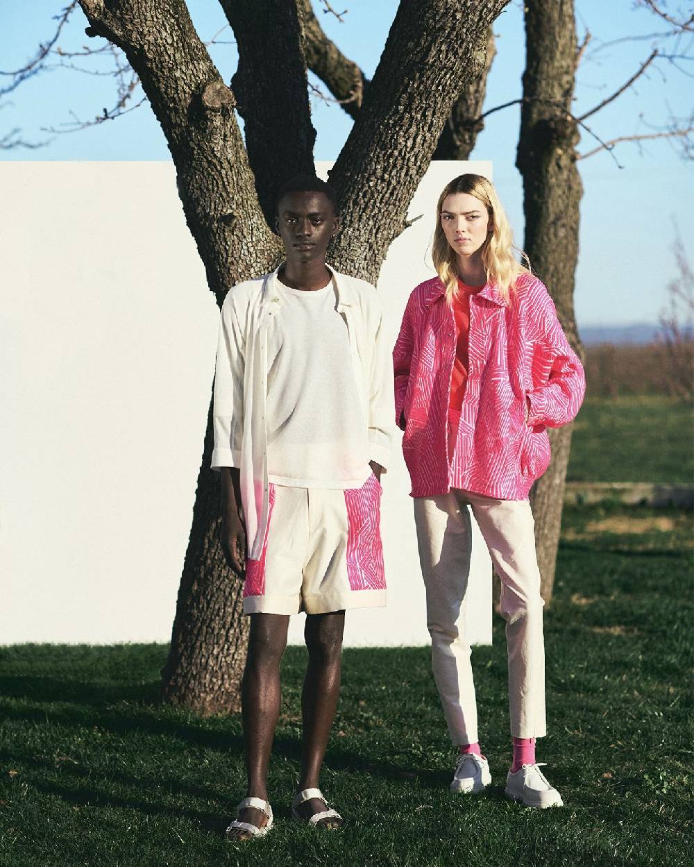 TAKATURNA  Giacca Cinetica Unisex Rosa Impetuoso & Bianco di TAKATURNA Moda