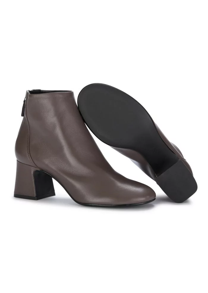 MA+DE 94 | STIVALETTI TACCO NAPPA MARRONE FANGO Italia