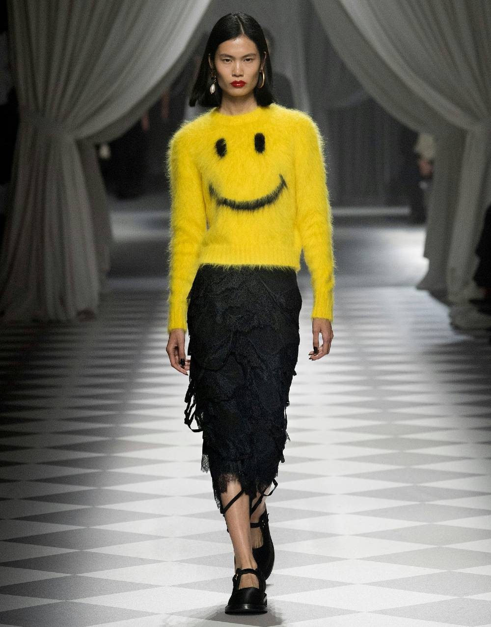 Love Moschino Pullover in mohair garzato Smiley In Saldo