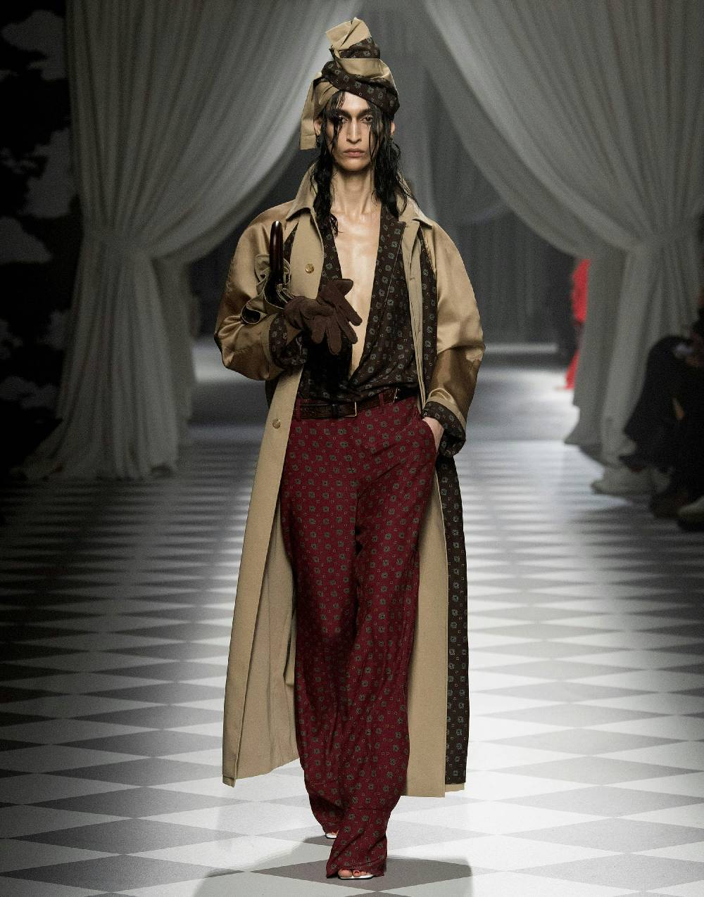 Love Moschino Trench reversibile in gabardina e raso Convenienza