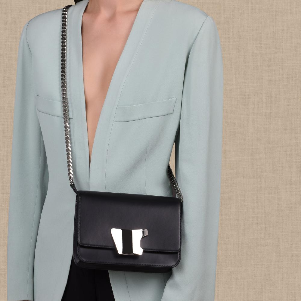 Santoni Borsa a tracolla in pelle nera Qualità Garantita