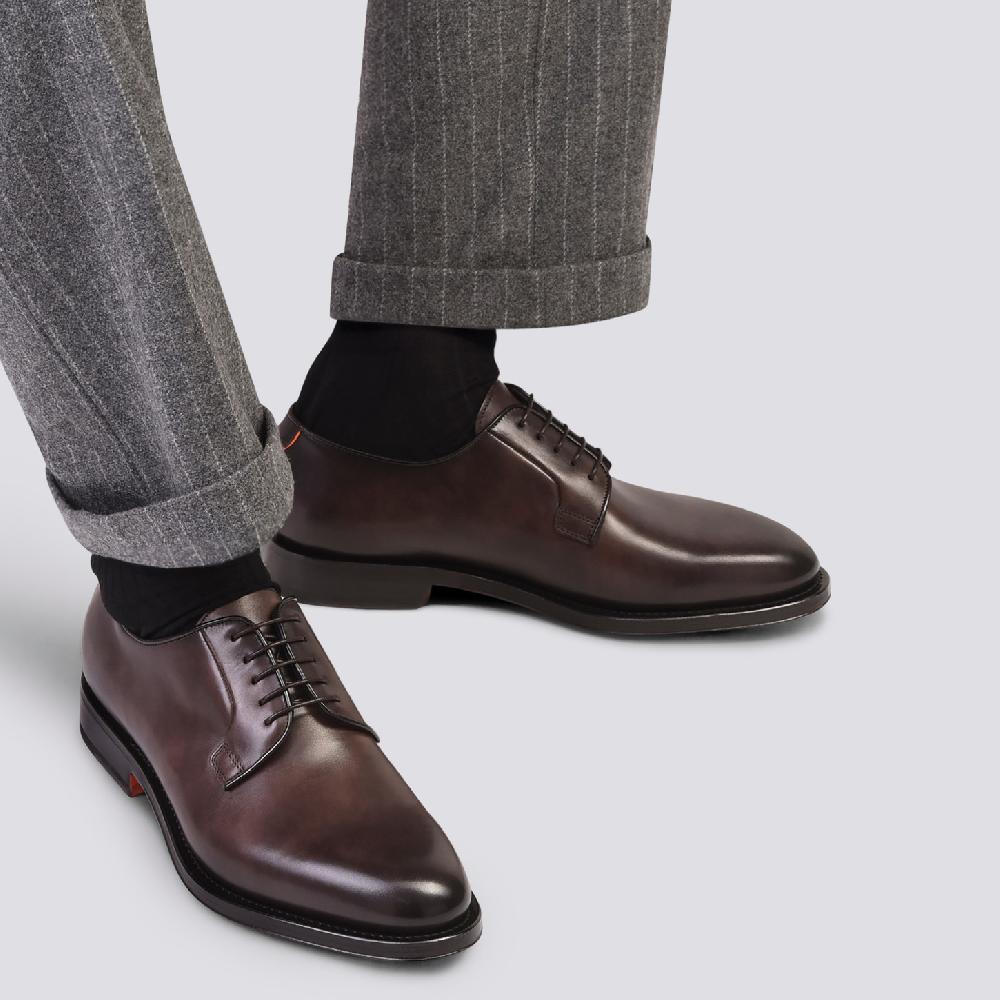 Santoni Stringata derby da uomo in pelle anticata marrone Saldi Di Fabbrica