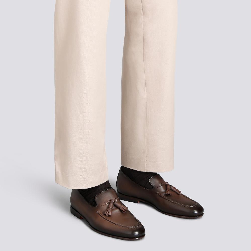 Santoni Mocassino con nappe da uomo in pelle anticata marrone Saldi