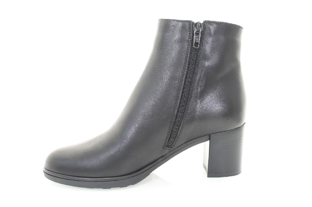 Soffice Sogno Stivaletto in pelle con ornamento Moda