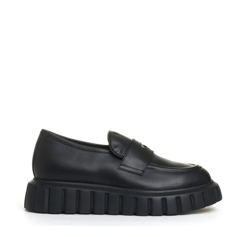 Sorelle Perego mocassino pelle nera fondo in gomma Promozione
