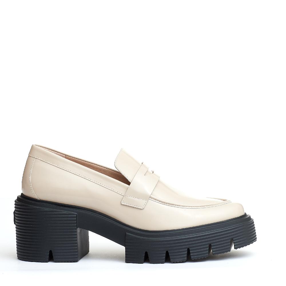 Sorelle Perego mocassino pelle beige fondo in gomma Hotsell