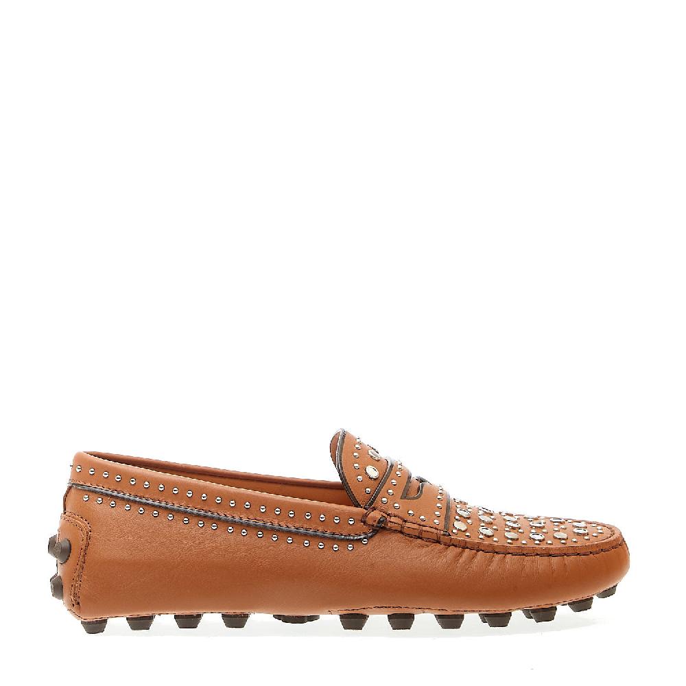 Sorelle Perego mocassino in pelle cuoio con borchie