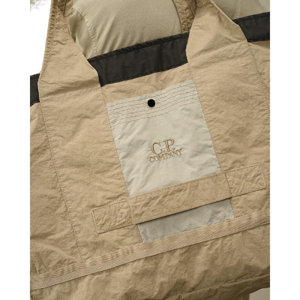C.P. Company Plain Paper Touch Duffel Bag Vendite Flash