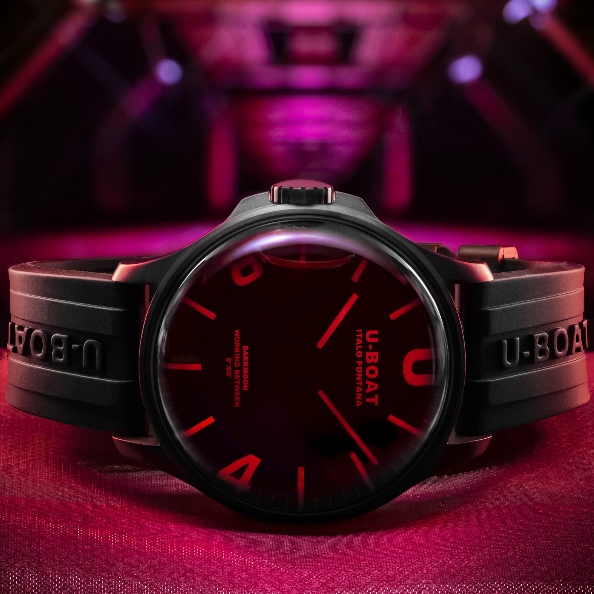 U Boat DARKMOON 44MM RED GLASS PVD Offerta